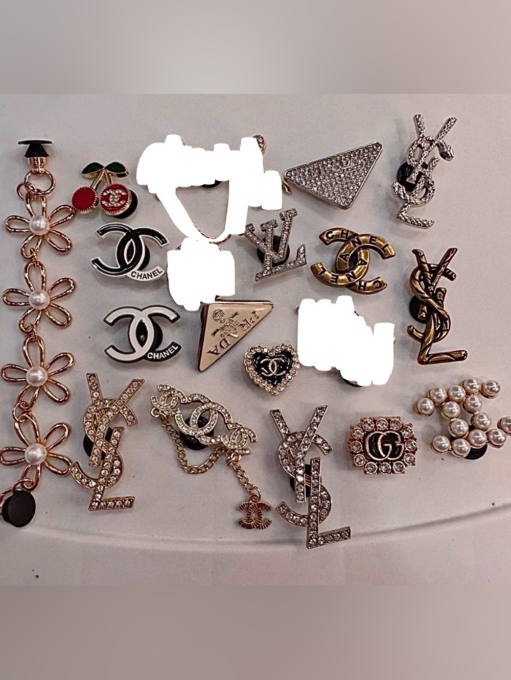 16 metal shoe charms